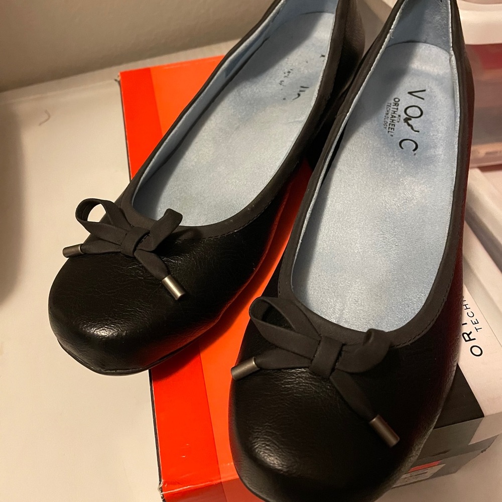 Vionic Black Olivia Bow Flats Size 7.5